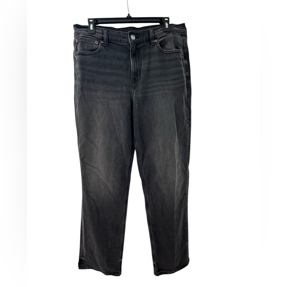 American Eagle Outfitters High Rise Relaxed Straight Leg Jeans